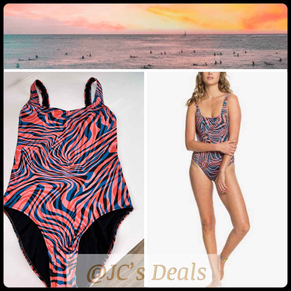 🌴 Quiksilver women's swimsuit vibrant orange wildlife print 🌴
